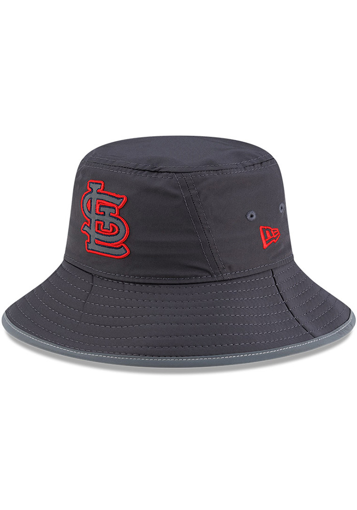 New Era St Louis Cardinals STEEL Featherweight Stretch Bucket Hat