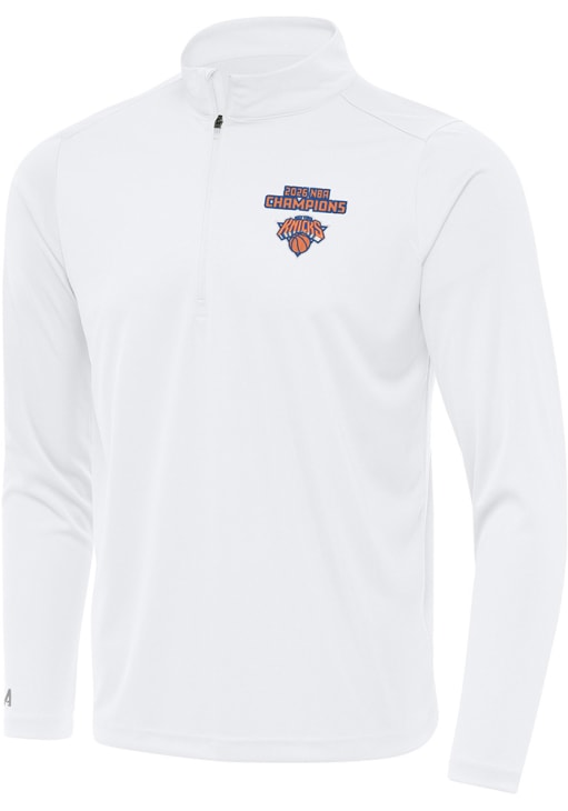 トップス OFF THE COURT 20 TEAM PULLOVER(WHITE)NBA Antigua New York Knicks Mens White 2026 NBA Champion Tribute