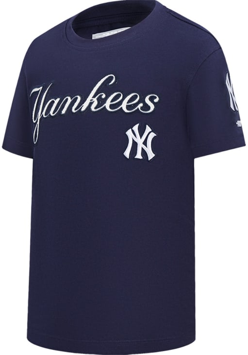 Pro Standard New York Yankees Youth NAVY Classic Chenille Short