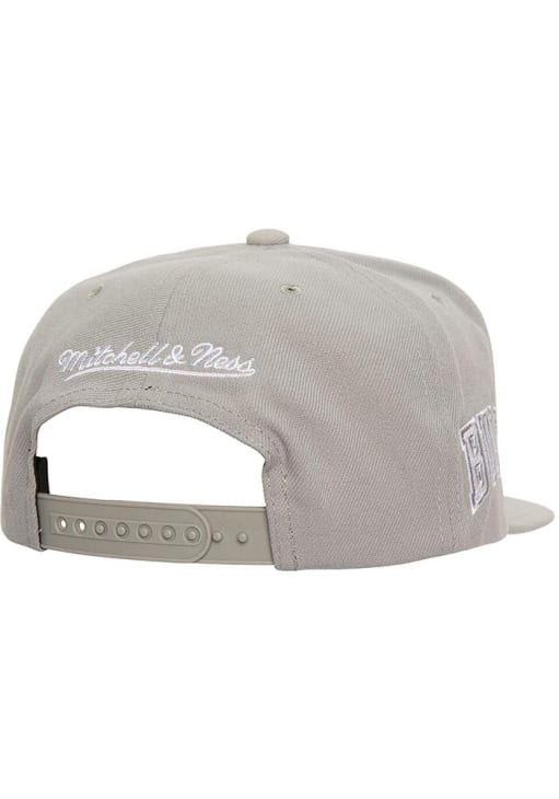Chicago Bulls Mitchell and Ness GREY Evergreen Grey & White