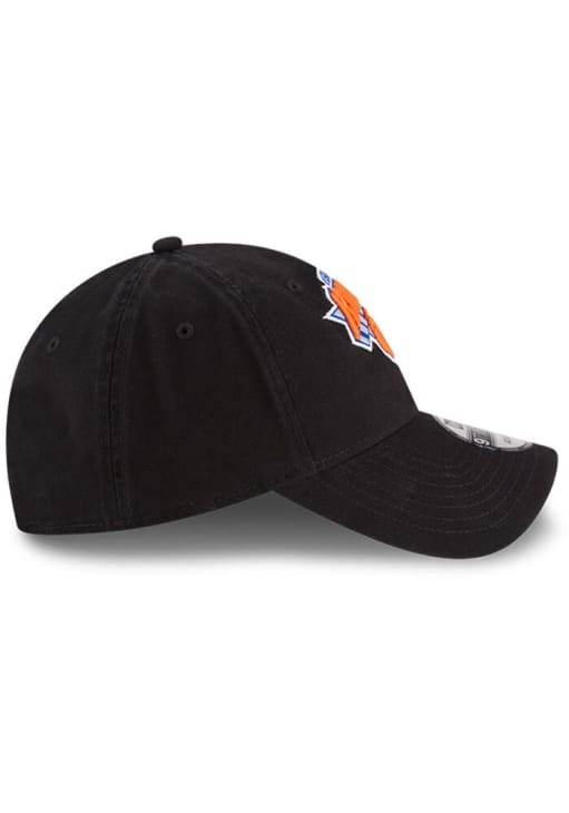 New Era New York Knicks BLACK Core Classic 9TWENTY Adjustable Hat