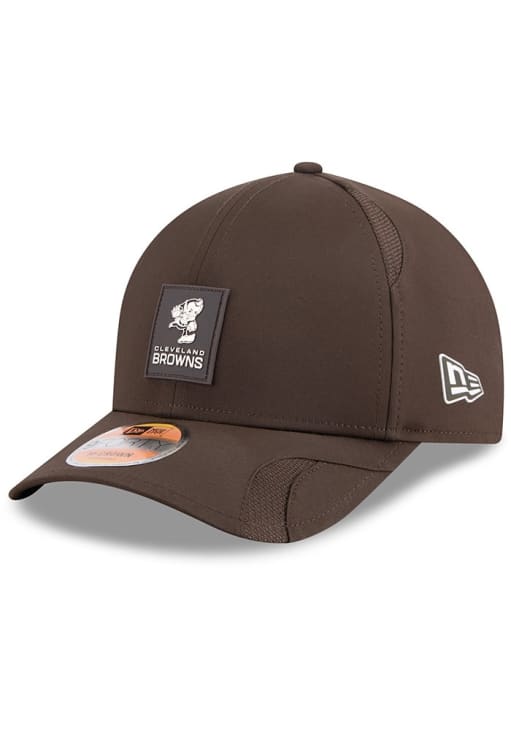 New Era Cleveland Browns BROWN 2025 NFL Sideline 9FORTY M Crown New Era Cleveland Browns BROWN 2025 NFL Sideline 9FORTY M Crown