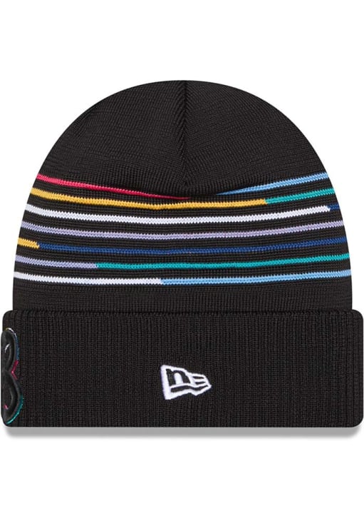 Chicago Bears New Era BLACK 2025 Crucial Catch Cuff Knit Hat