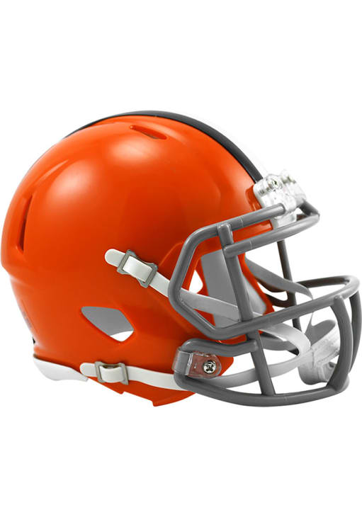 cleveland browns football helmets Authentic SpeedFlex Helmet This Authentic Cleveland Browns SpeedFlex Helmet by Riddell features a size large SpeedFlex shell with authentic interior padding Cleveland Browns Helmet NFL Football