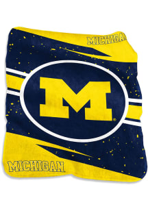 Michigan Wolverines Circle Raschel Throw Blanket - Yellow