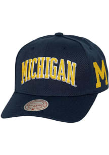 Mitchell and Ness Michigan Wolverines Chain Gang Pro Snap Adjustable Hat - Navy Blue