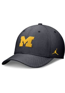 Nike Michigan Wolverines Mens Charcoal Structured Rise Flex Flex Hat
