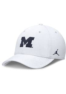 Nike Michigan Wolverines Mens White Structured Rise Flex Flex Hat
