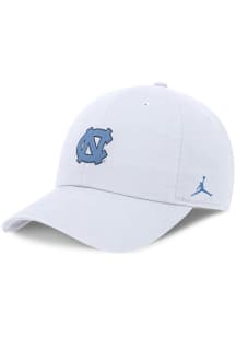Nike North Carolina Tar Heels NIKE DRI FIT CLUB UNSTRUCTURED CAP Adjustable Hat - White
