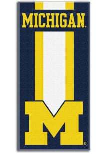 Michigan Wolverines Zone Read Beach Towel