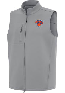Antigua New York Knicks Mens Grey Demand Sleeveless Jacket
