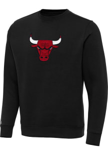 Antigua Chicago Bulls Mens Black Chenille Victory Long Sleeve Crew Sweatshirt