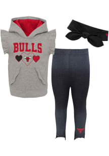 Chicago Bulls Toddler Girls Making Strides Top and Bottom Set Grey