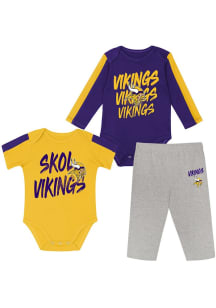 Minnesota Vikings Infant Purple Double Down Set Top and Bottom