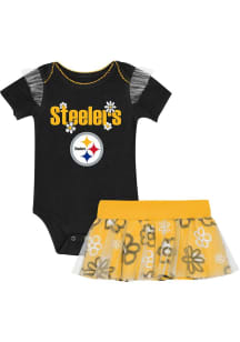 Pittsburgh Steelers Infant Girls Black My Team Rocks Set Top and Bottom