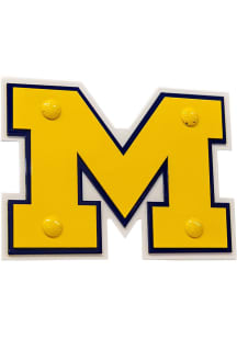 Michigan Wolverines 2" receiver Car Accessory Hitch Cover