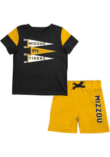 Colosseum Missouri Tigers Infant Black Herman SS Set Top and Bottom