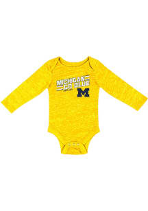 Colosseum Michigan Wolverines Baby Gold Knobby Fun Long Sleeve One Piece