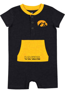 Colosseum Iowa Hawkeyes Baby Black Wheeler Romper Short Sleeve One Piece