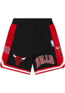 Pro Standard Chicago Bulls Boys Black Classic Chenille Shorts