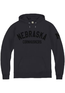 Summit Sportswear Nebraska Cornhuskers Mens Black Tonal Felt Sleeve Hit Fashion Hood