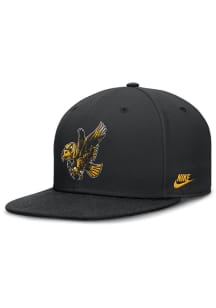 Nike Iowa Hawkeyes Mens Black Nike True Wool Fitted Cap Fitted Hat