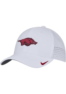 Nike Arkansas Razorbacks Mens White Club Swooshflex Flex Hat