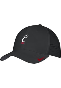 Nike Cincinnati Bearcats Mens Black Club Swooshflex Flex Hat