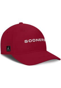 Nike Oklahoma Sooners Mens Crimson Sideline Gameday Swooshflex Flex Hat