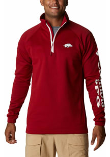 Columbia Arkansas Razorbacks Mens Cardinal Terminal Tackle Long Sleeve Qtr Zip Pullover