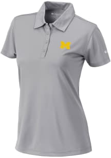 Columbia Michigan Wolverines Womens Grey Heat Seal Birdie Polo Short Sleeve Polo Shirt