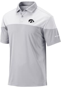 Columbia Iowa Hawkeyes Mens Grey Heat Seal Omni Wick Best Ball Short Sleeve Polo