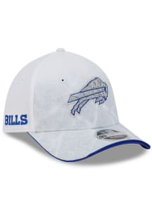 New Era Buffalo Bills Mens Royal Blue NFL 2026 Sideline Rivalries Collection 3930 Flex Hat