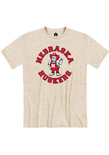 Rally Nebraska Cornhuskers Oatmeal Circle Herbie Graphic Short Sleeve T Shirt