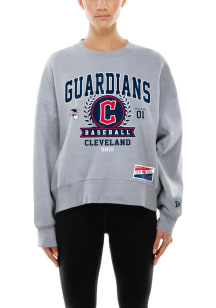 New Era Cleveland Guardians Womens Grey Heather Throwback Boxy Crew Sweatshirt