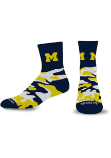 Michigan Wolverines Camo Cover Mens Quarter Socks