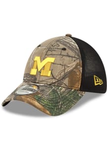 New Era Michigan Wolverines Mens Green Neo 39THIRTY Flex Hat