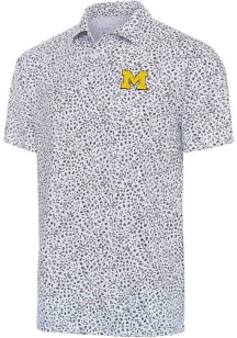 Antigua Michigan Wolverines Mens White Motion Short Sleeve Polo