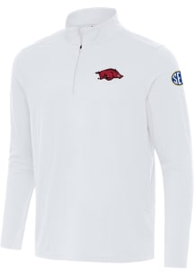 Antigua Arkansas Razorbacks Mens White Intent Design Long Sleeve Qtr Zip Pullover