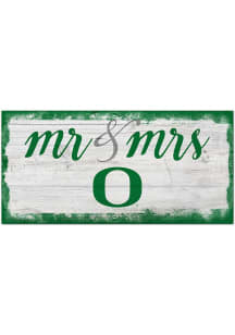 Oregon Ducks Script Mr and Mrs Sign - Green