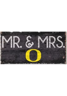 Oregon Ducks Mr and Mrs Sign - Green
