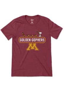 Minnesota Golden Gophers Maroon Snoopy's Hockey Team Short Sleeve T Shirt
