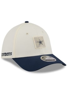 New Era Dallas Cowboys Mens White 2026 NFL Training Camp 39THIRTY Flex Hat