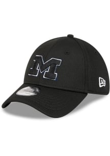 New Era Michigan Wolverines Black DL Team Pop 39THIRTY Youth Flex Hat