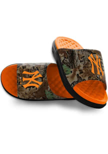 New York Yankees Real Tree Advantage Camo Mens Slides