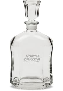 North Dakota Fighting Hawks Hand Etched Whiskey 23.75oz Decanter