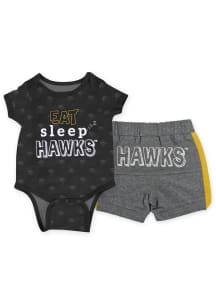 Iowa Hawkeyes Infant Black Otto Set Top and Bottom