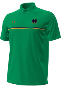 Under Armour Notre Dame Fighting Irish Mens Kelly Green Sideline Chest Stripe Short Sleeve Polo