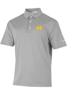 Columbia Michigan Wolverines Mens Grey Sand Tee Short Sleeve Polo