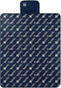 New York Yankees Hex Stripe Picnic Fleece Blanket - Blue